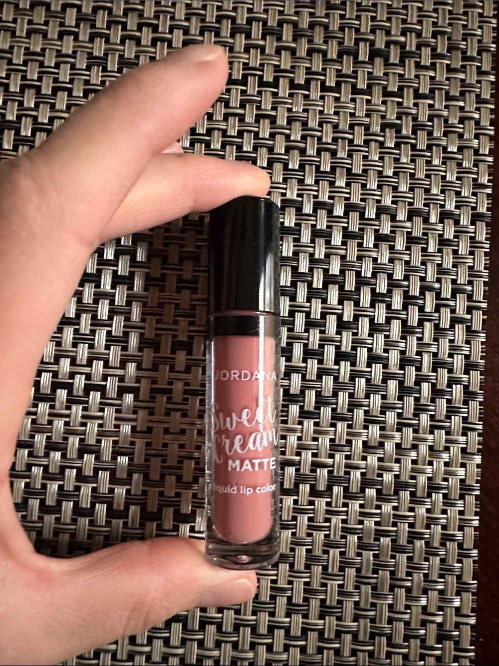 Jordan Sweet Cream Matte Liquid Lip Color - 01 Crème Brule